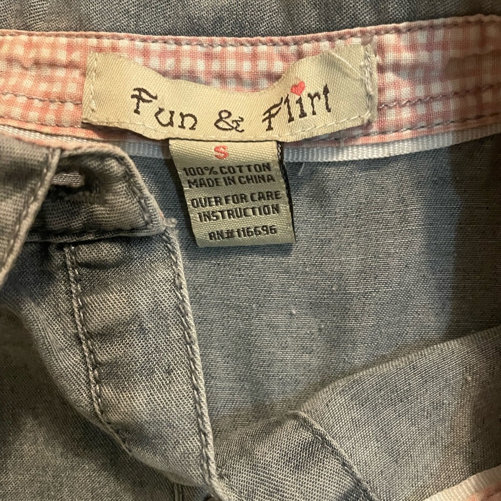Gray button down - Picture 3 of 4